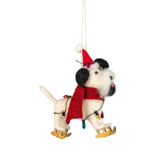 -Felt dog on skis